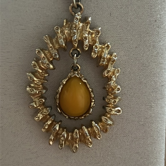 Vintage Sarah Coventry Necklace & Earrings Set - Picture 5 of 8